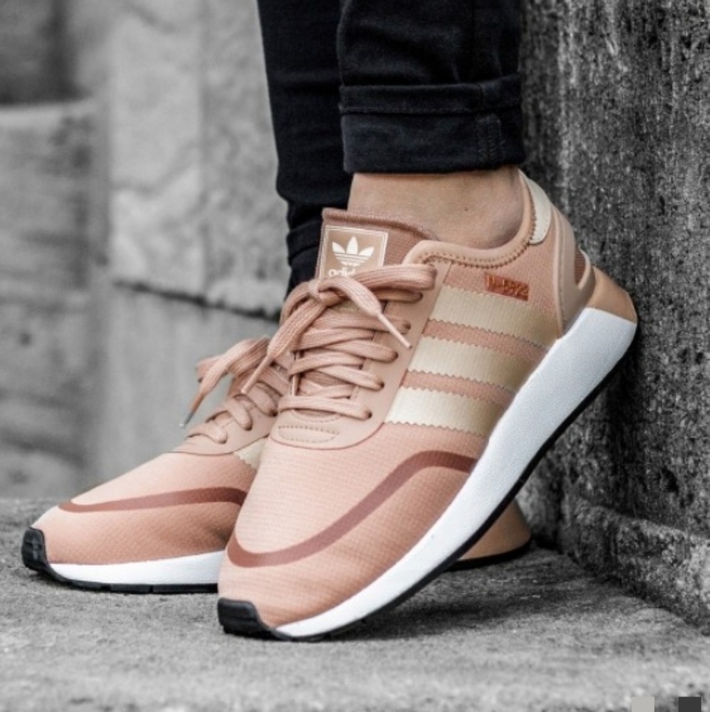 COPY - Adidas classics womens sz 9